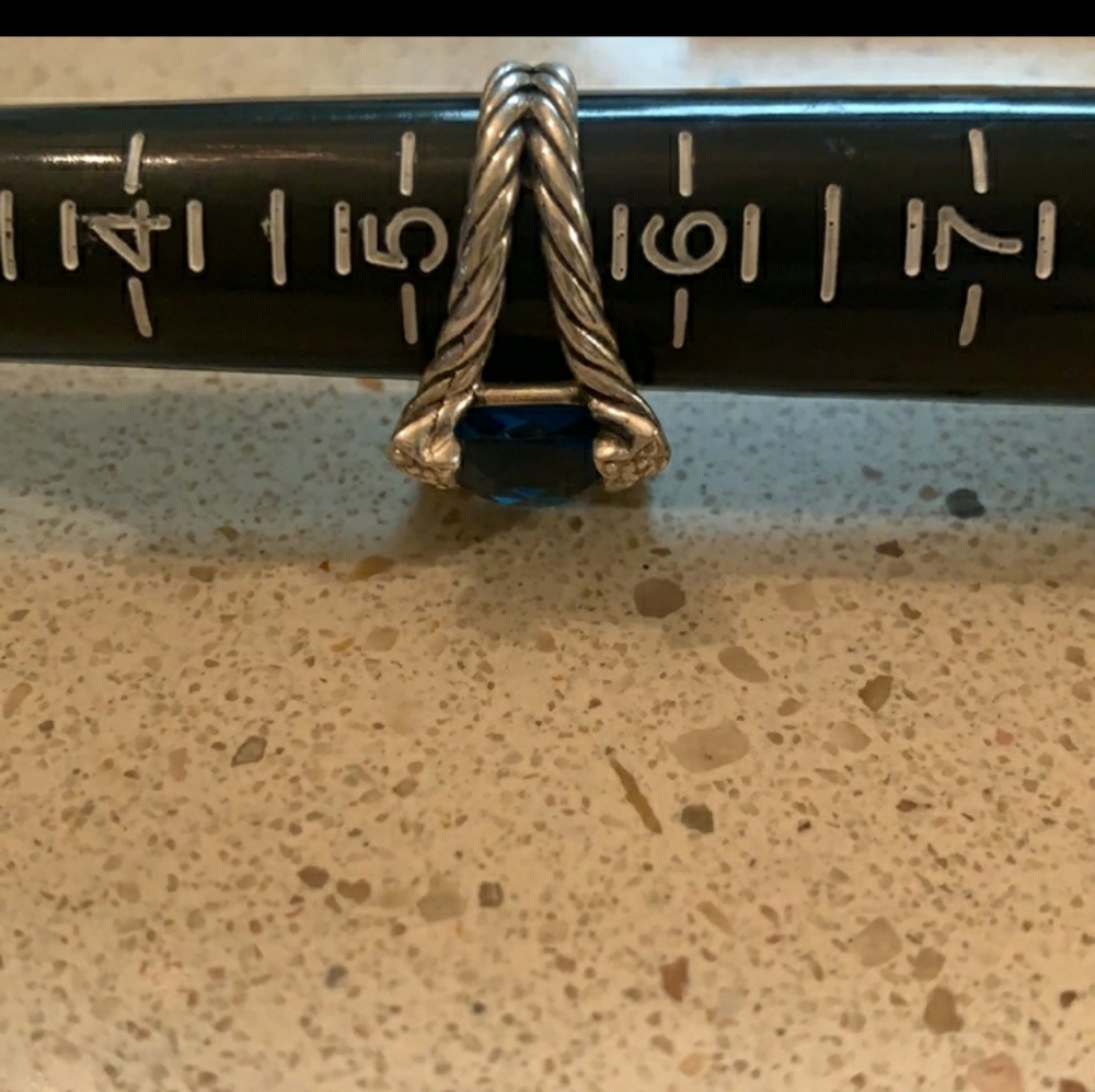 David Yurman cushion ring.FIRM - Picture 5 of 5